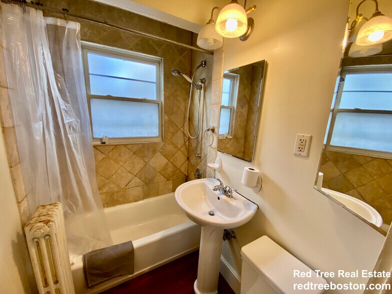 Building Photo - 55 Brookley Rd