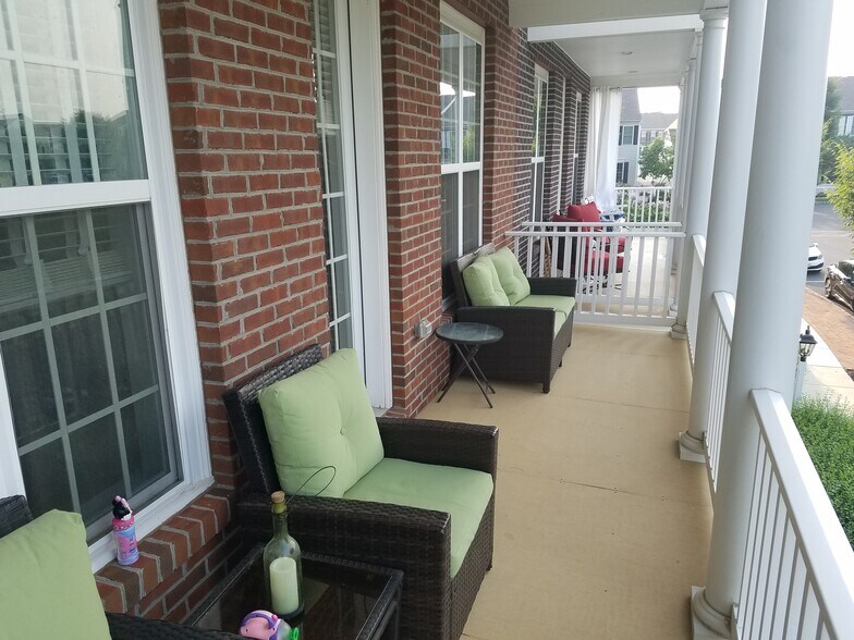 2nd Floor Balcony - 2B Ellington Road