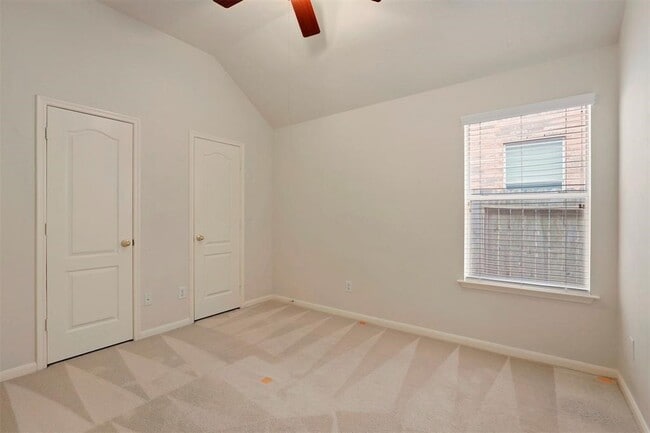 Building Photo - 11618 Columbia Pines Ln