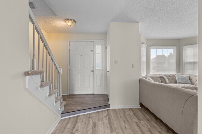 Building Photo - 1315 Copper Stone Cir