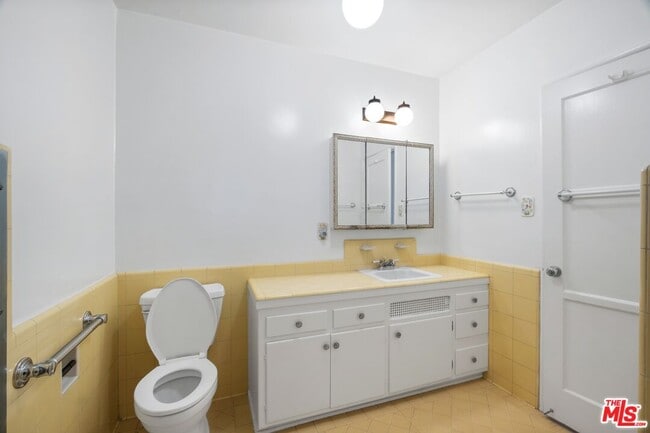 Building Photo - 4105 Irving Pl