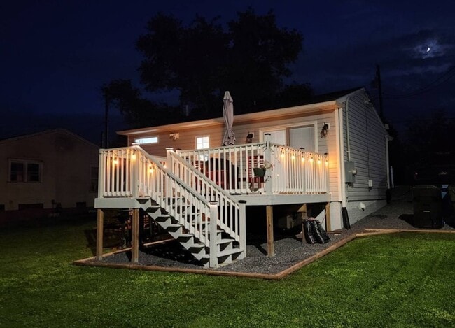 Building Photo - 1205 Jackson St