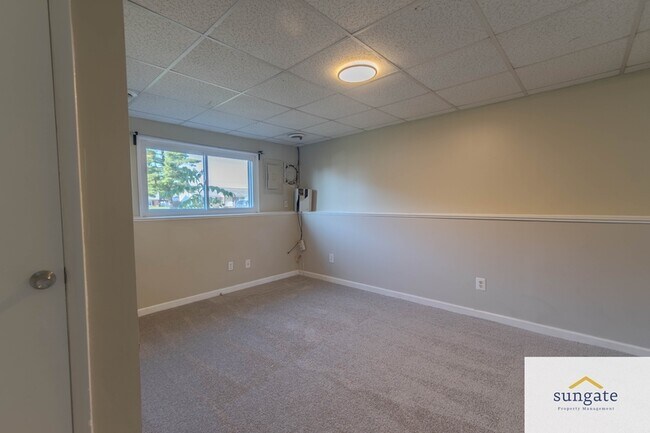 Building Photo - 422 Machias Pl