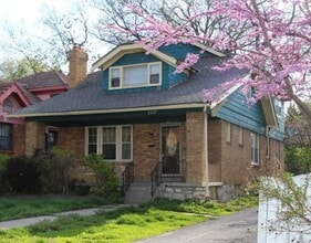 Building Photo - Spacious 4 Bed, 2 Bath Home in Prime Rockhill/Plaza Area Location