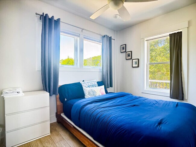 Building Photo - 15378 Holly Dr