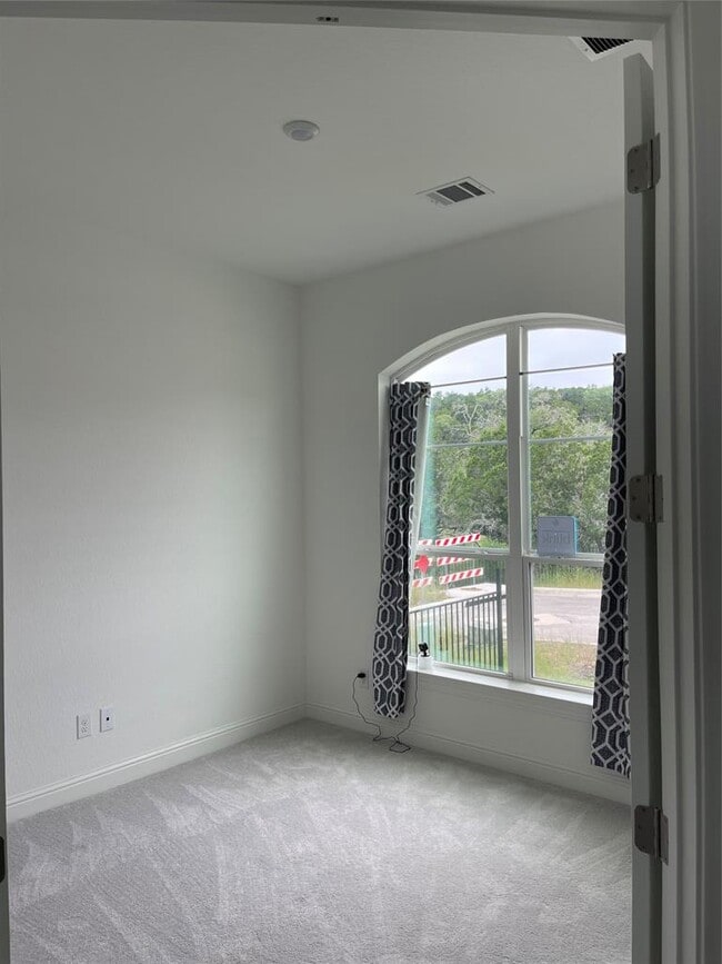 Building Photo - 1228 Brasano Pl