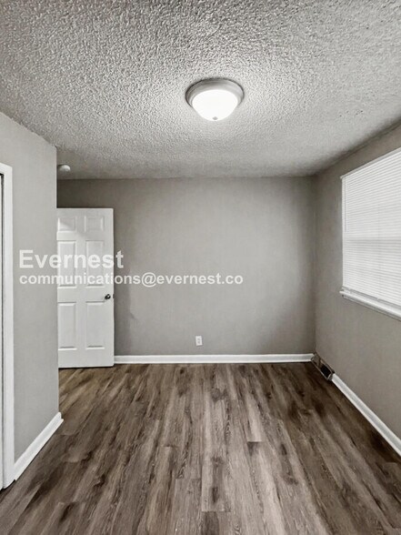 Building Photo - 4274 Sweden Dr