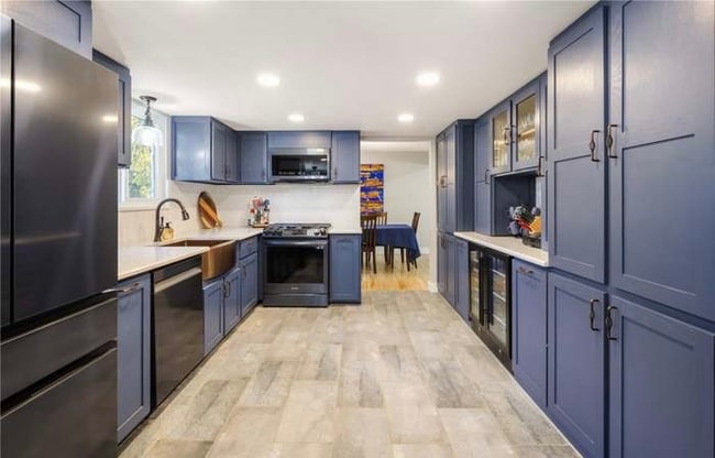 Building Photo - 2146 S Yarrow St