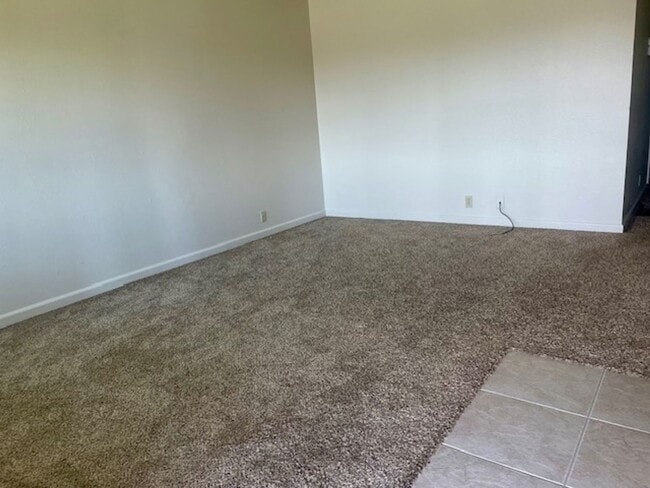 Building Photo - Charming house in an established quiet neighborhood in a court