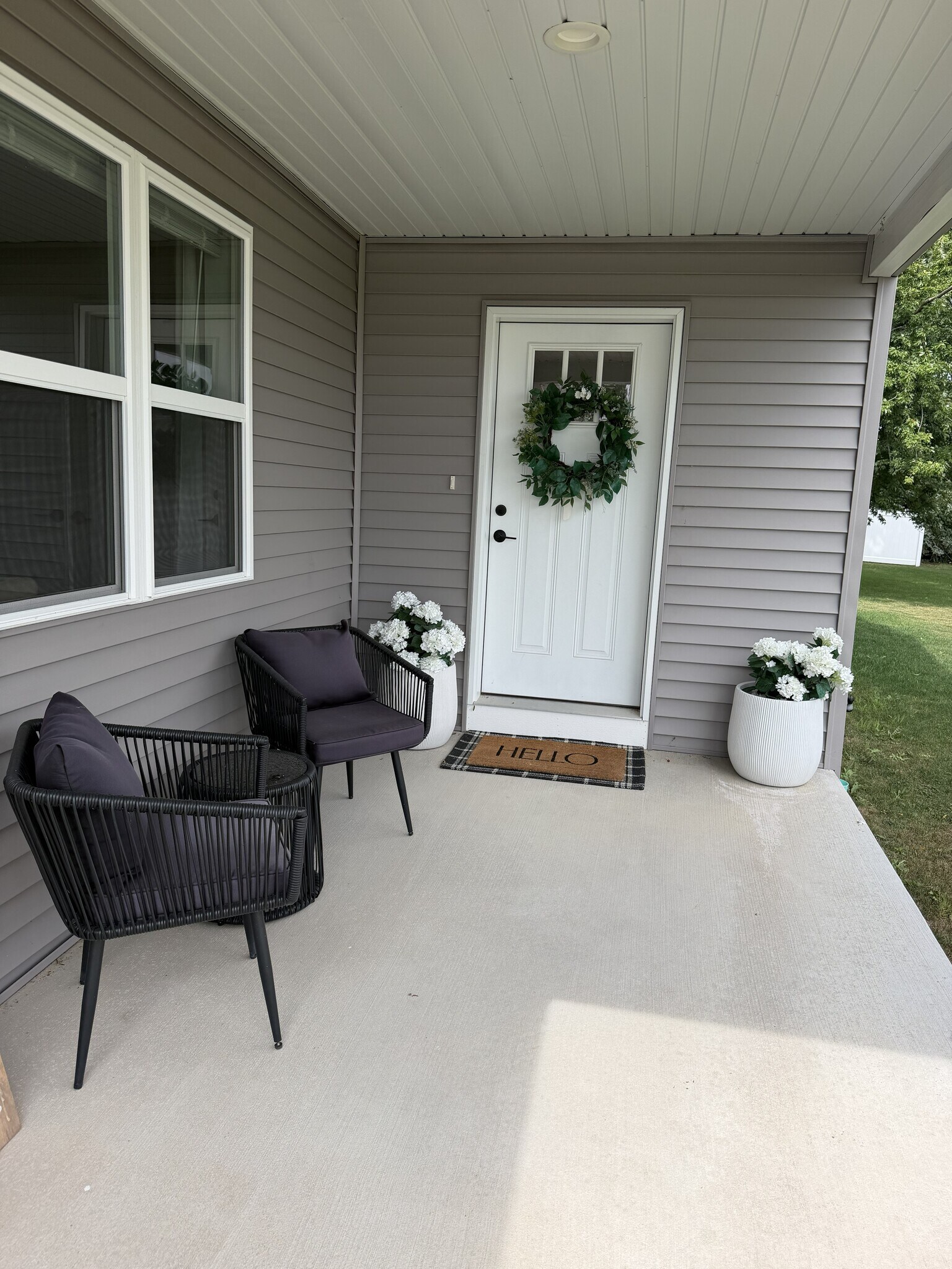 Building Photo - 702 Hartzheim Dr