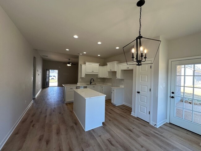 Building Photo - 2346 Julianna Dr