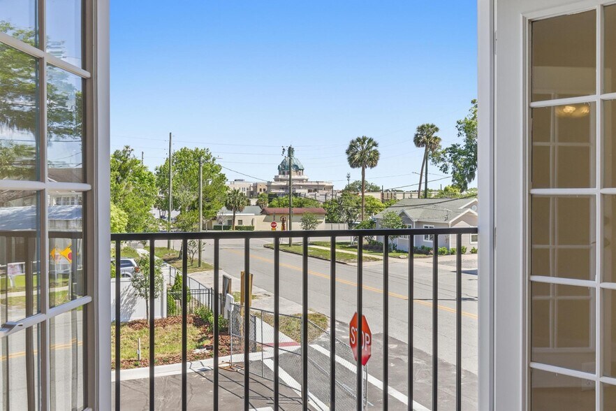 Building Photo - 216 S Florida Ave