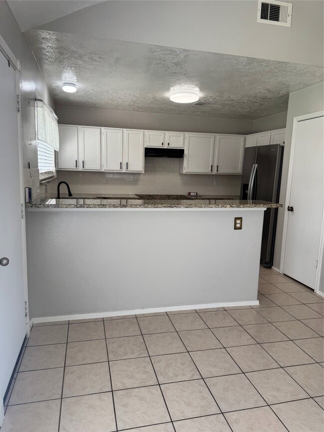 Building Photo - 2602 Grand Teton Dr