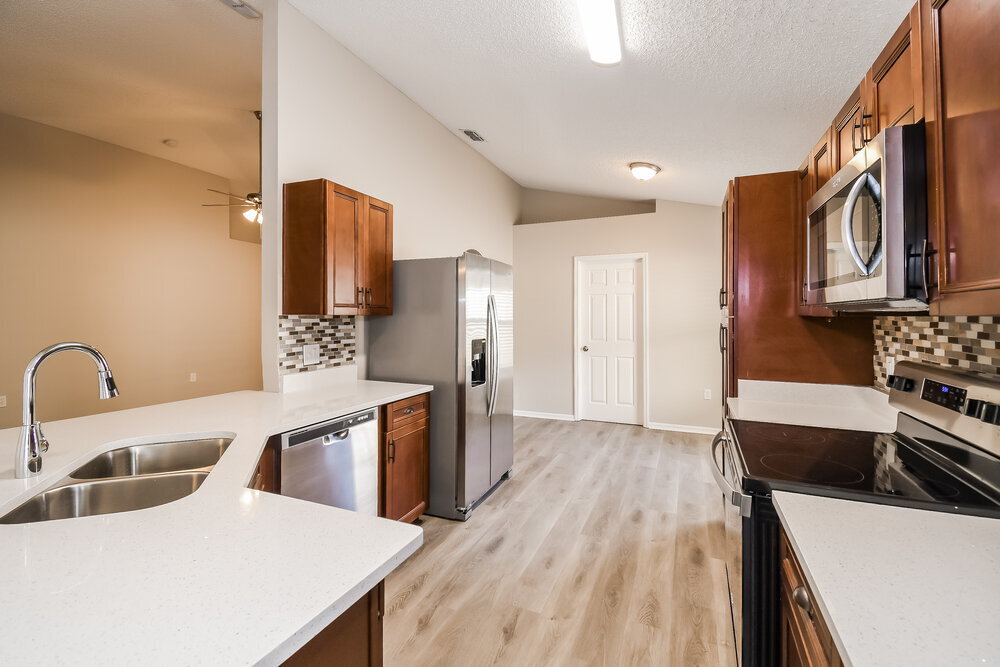Building Photo - 7463 Lawn Tennis Ln