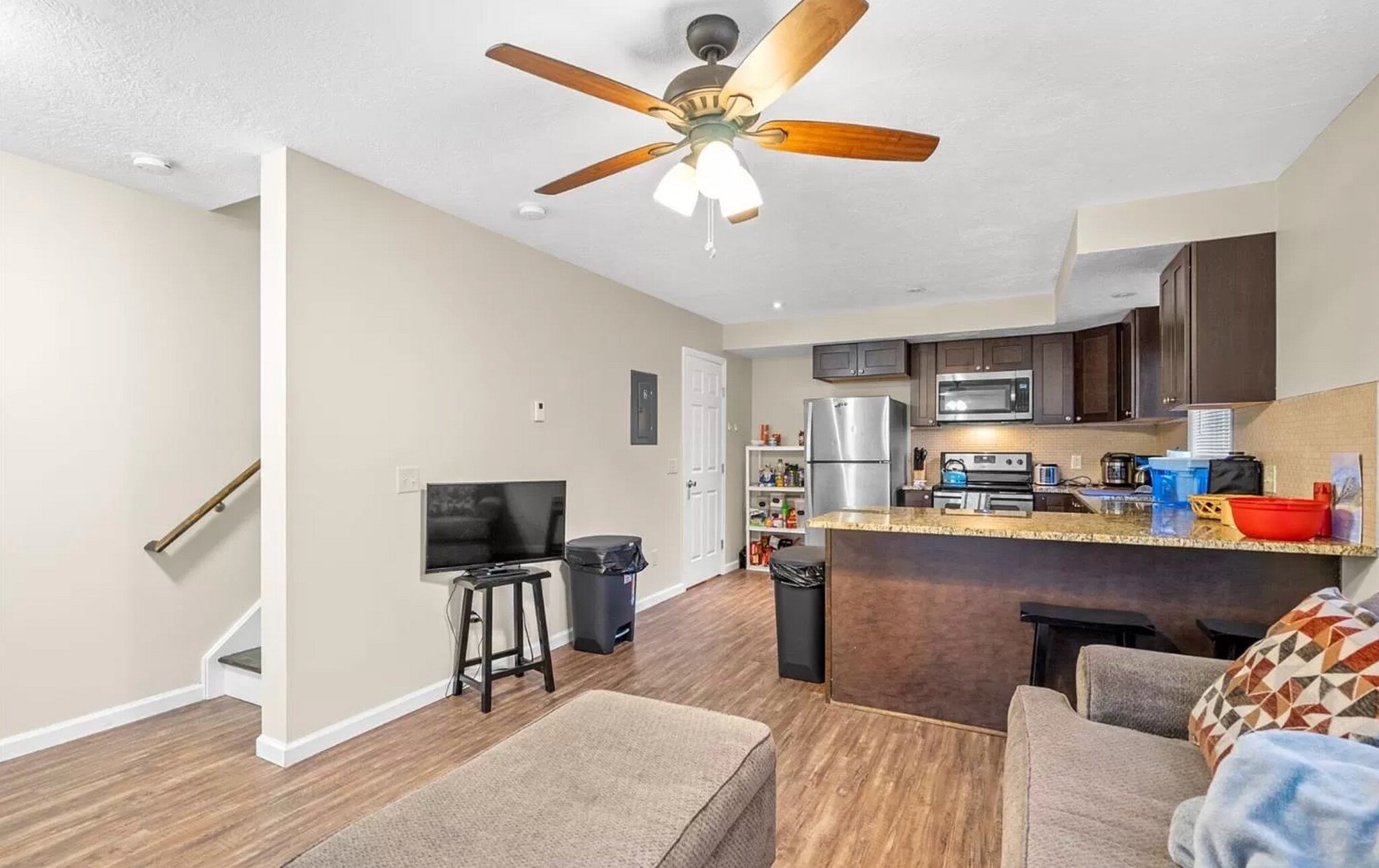 Building Photo - 127 Birdseye View Dr