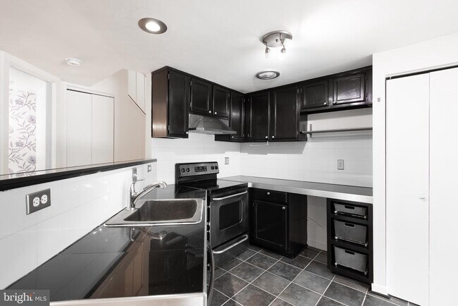 Building Photo - 18153 Tunstall Dr