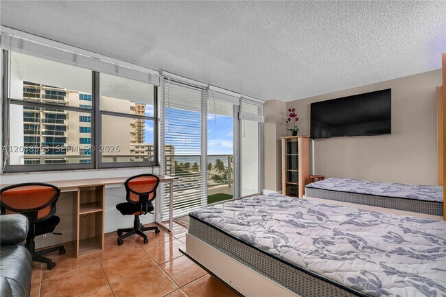 Building Photo - 3180 S Ocean Dr