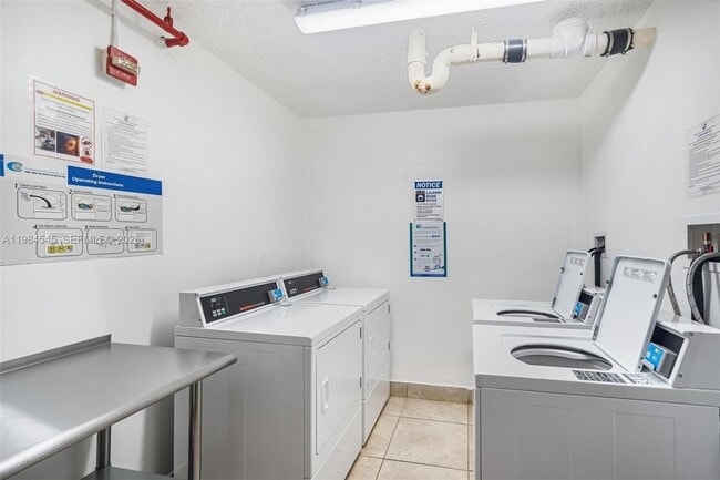 Building Photo - 2851 NE 183rd St