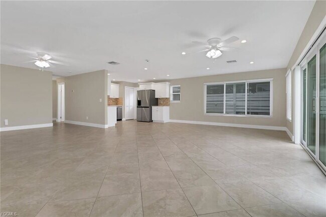 Building Photo - 38 Knights Bridge Rd