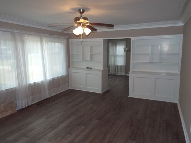 Building Photo - 3608 Gurley Dr