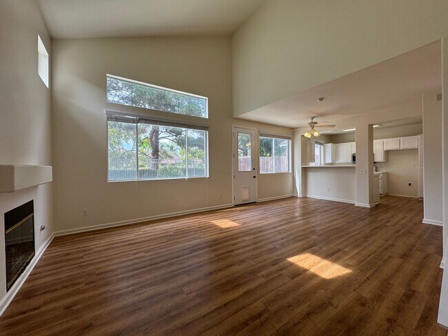 Building Photo - 3 Bedroom House in Temecula for rent
