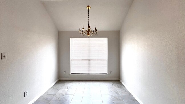 Building Photo - 15322 Newly Dr