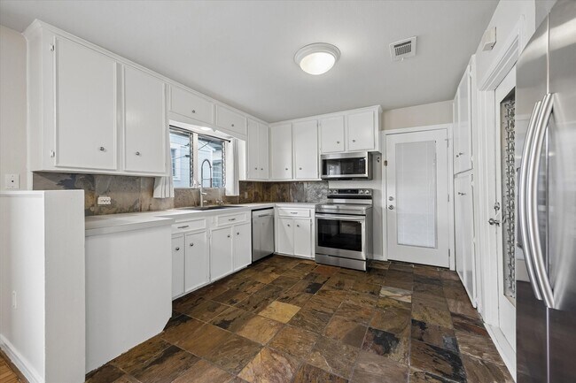 Building Photo - 5305 Judalon Ln