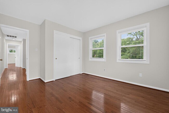 Building Photo - 3149 Southfield Dr