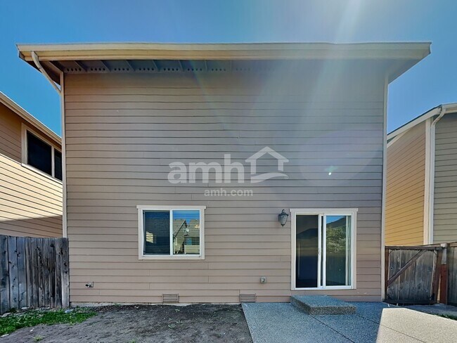 Building Photo - 11307 182nd St E