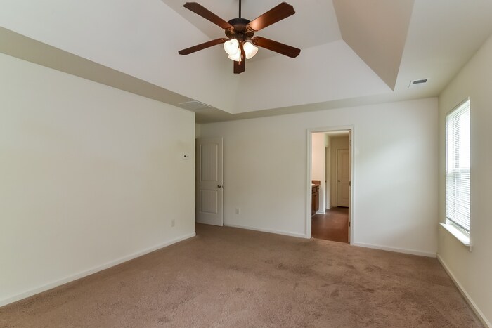 Building Photo - 1479 Wilford Dr NE