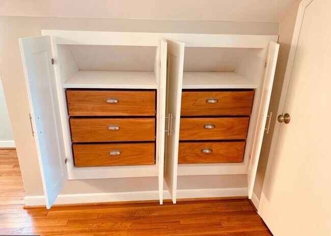 Building Photo - Wyomissing Schools Rental