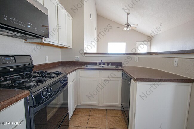 Building Photo - 14140 Robert Ituarte Dr