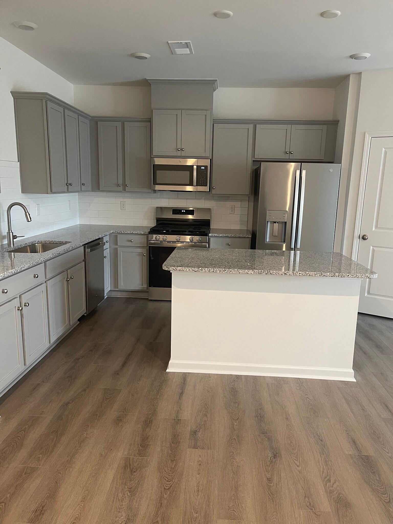 Building Photo - 3509 Nimbell Rd