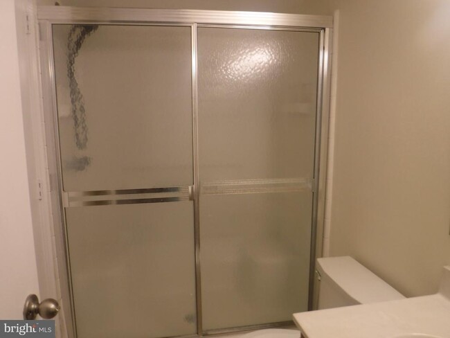 Building Photo - 1302 Afton Ct