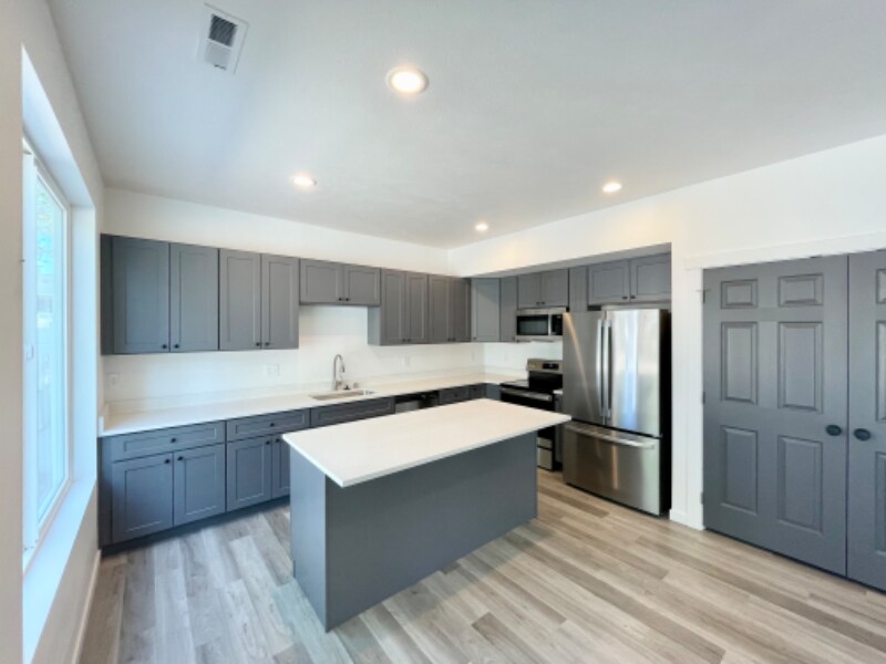 Building Photo - 12815 N Jaydee Ln