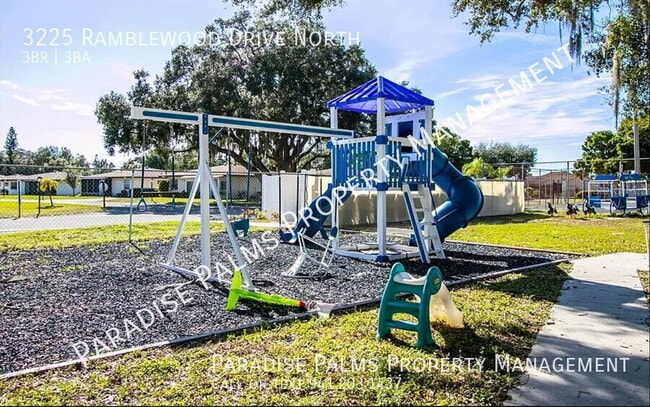 Building Photo - 3225 Ramblewood Dr N
