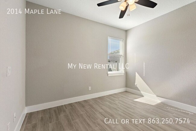 Building Photo - 2014 Maple Ln