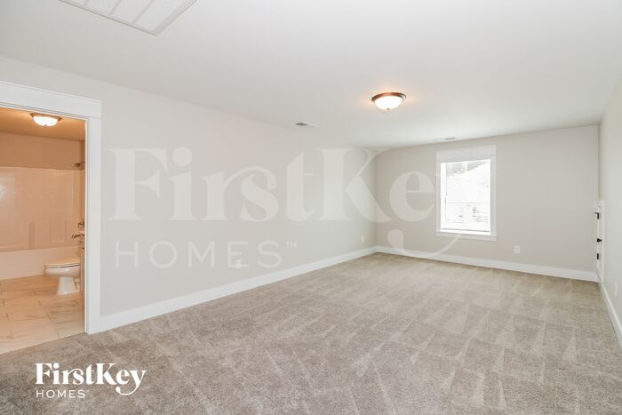 Building Photo - 1433 Woodridge Pl