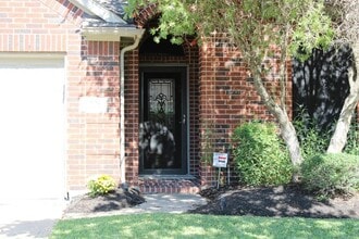 Building Photo - 17726 Memorial Springs Dr