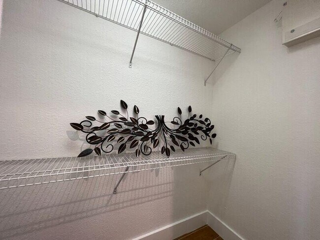 Building Photo - 4216 Sea Grape Dr