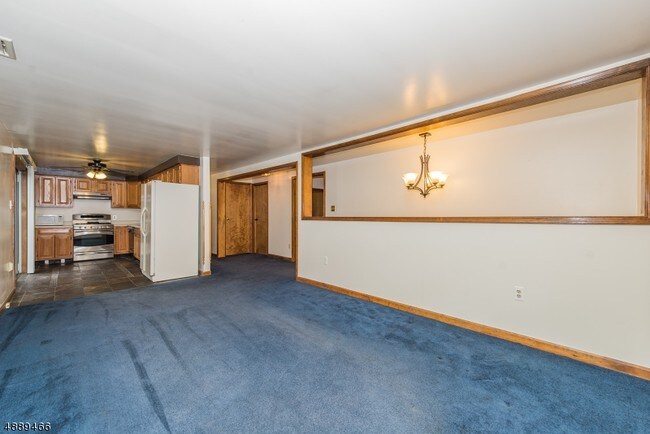 Building Photo - 112 Dehart St