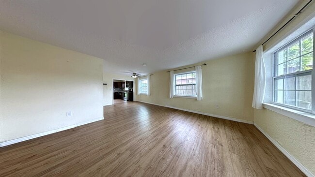 Building Photo - 4041 67th Ave N