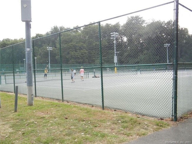 Building Photo - 1944 Bedford St