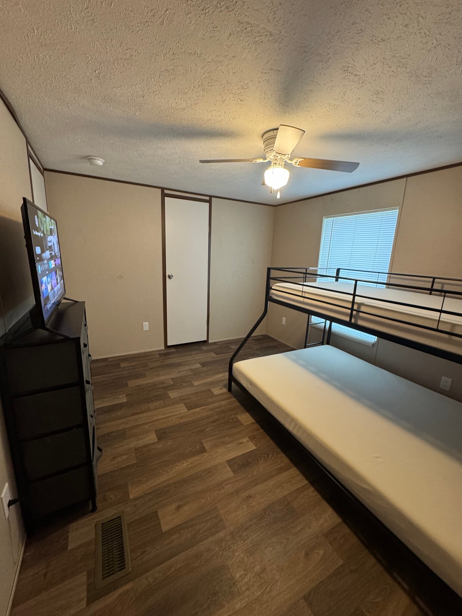 Building Photo - 35170 Highway 69