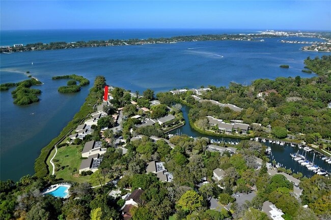 Building Photo - 1701 Pelican Cove Rd