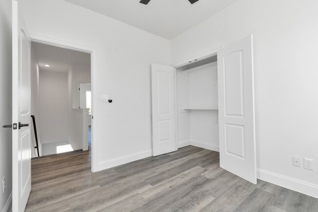 Building Photo - 8636 Scott St