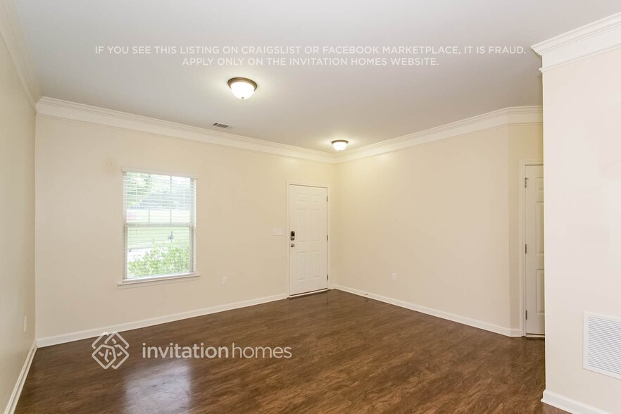 Building Photo - 999 Rock Hill Pkwy