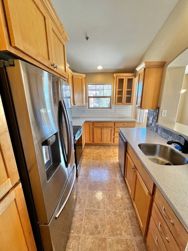 Building Photo - 4101 Crittenton Ln