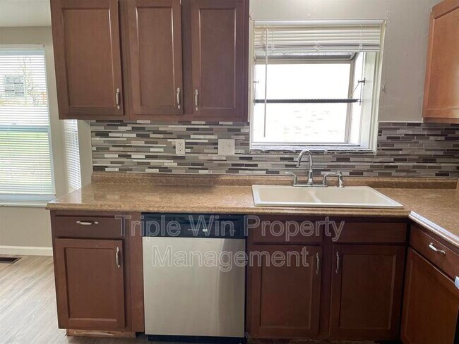 Building Photo - 1725 Orletto Way