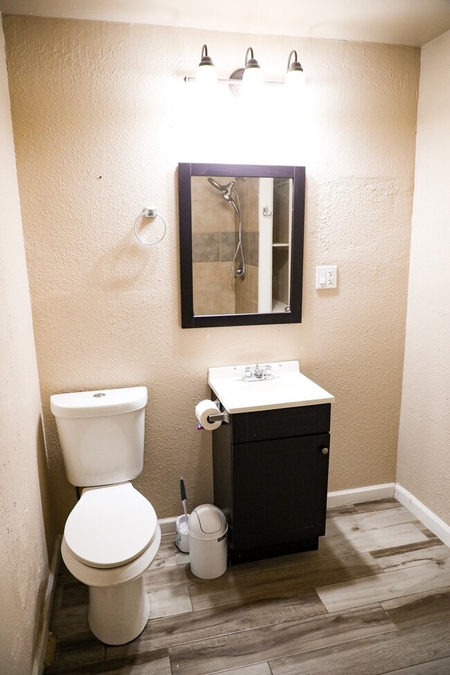 Building Photo - 17711 Glenhagen Ct